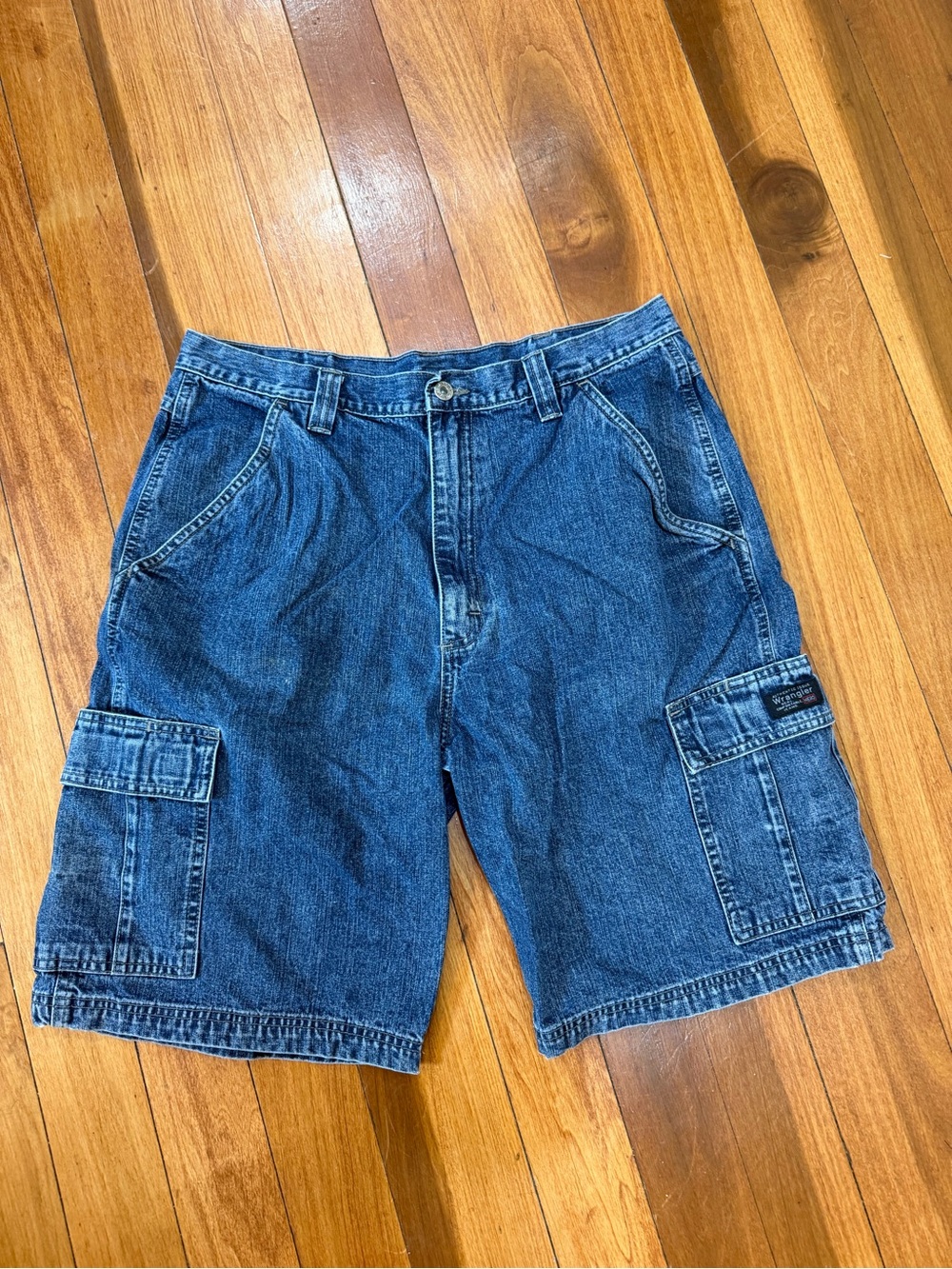 Wrangler Hero Denim Cargo Shorts Mens 34 Blue Y2K Jorts 100% Cotton Utility